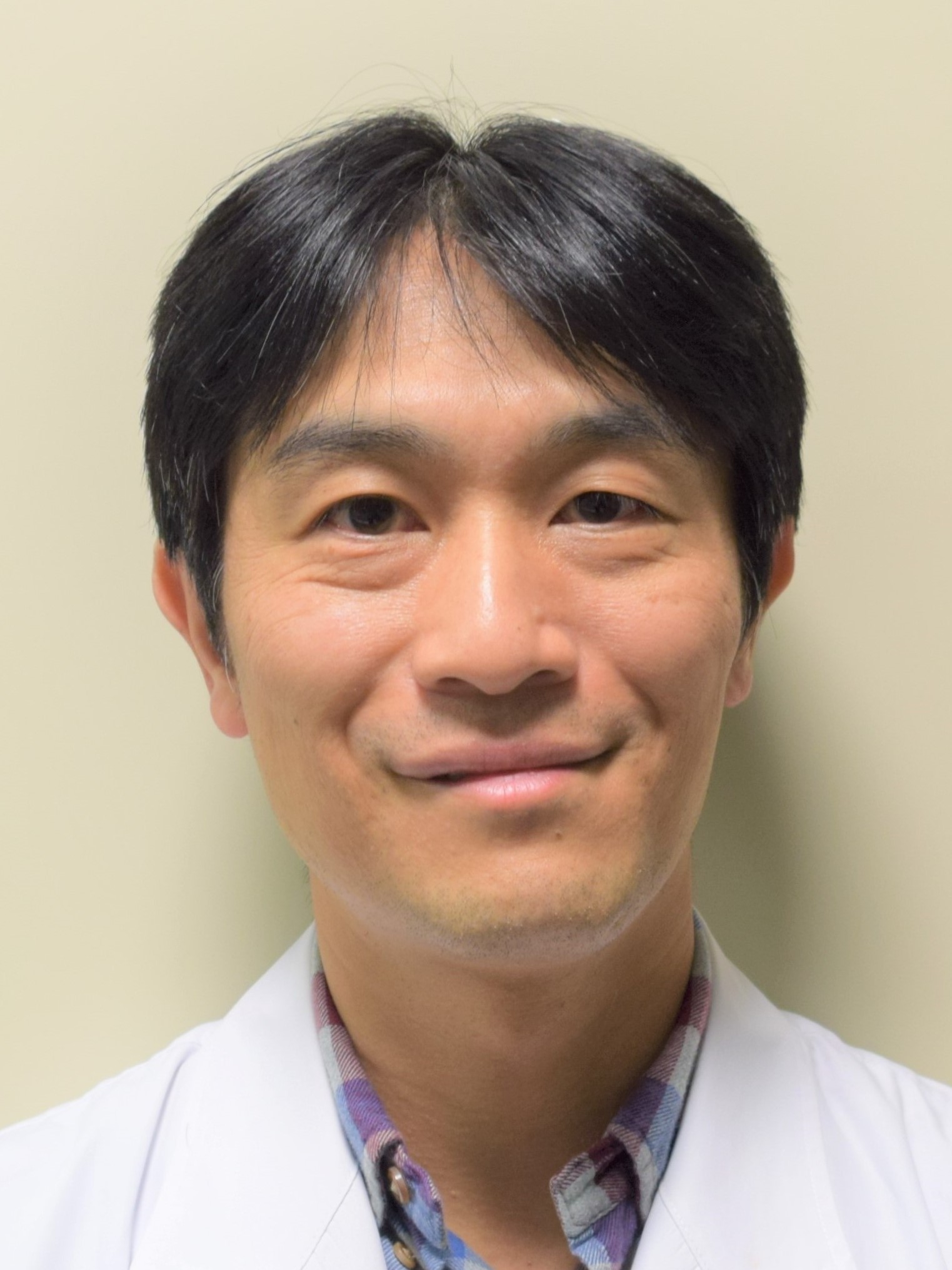 岩崎 真樹の顔写真