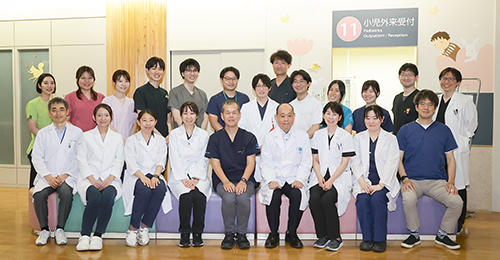 脳神経内科診療部メンバーの集合写真