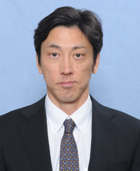 山田崇史准教授ポートレート